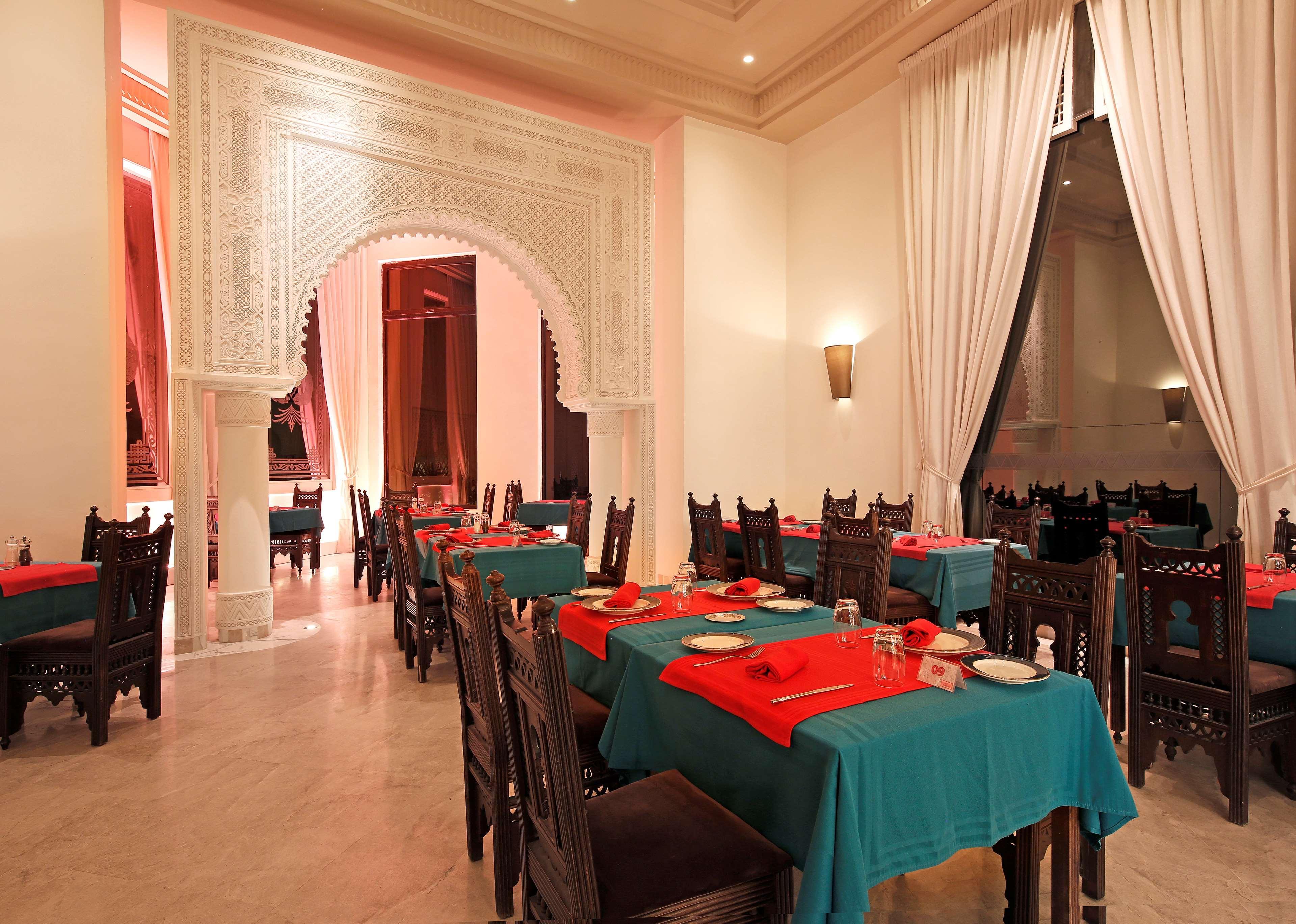 Radisson Blu Palace Resort & Thalasso, Djerba Mezraia 외부 사진 Restaurant in Marrakech, Morocco