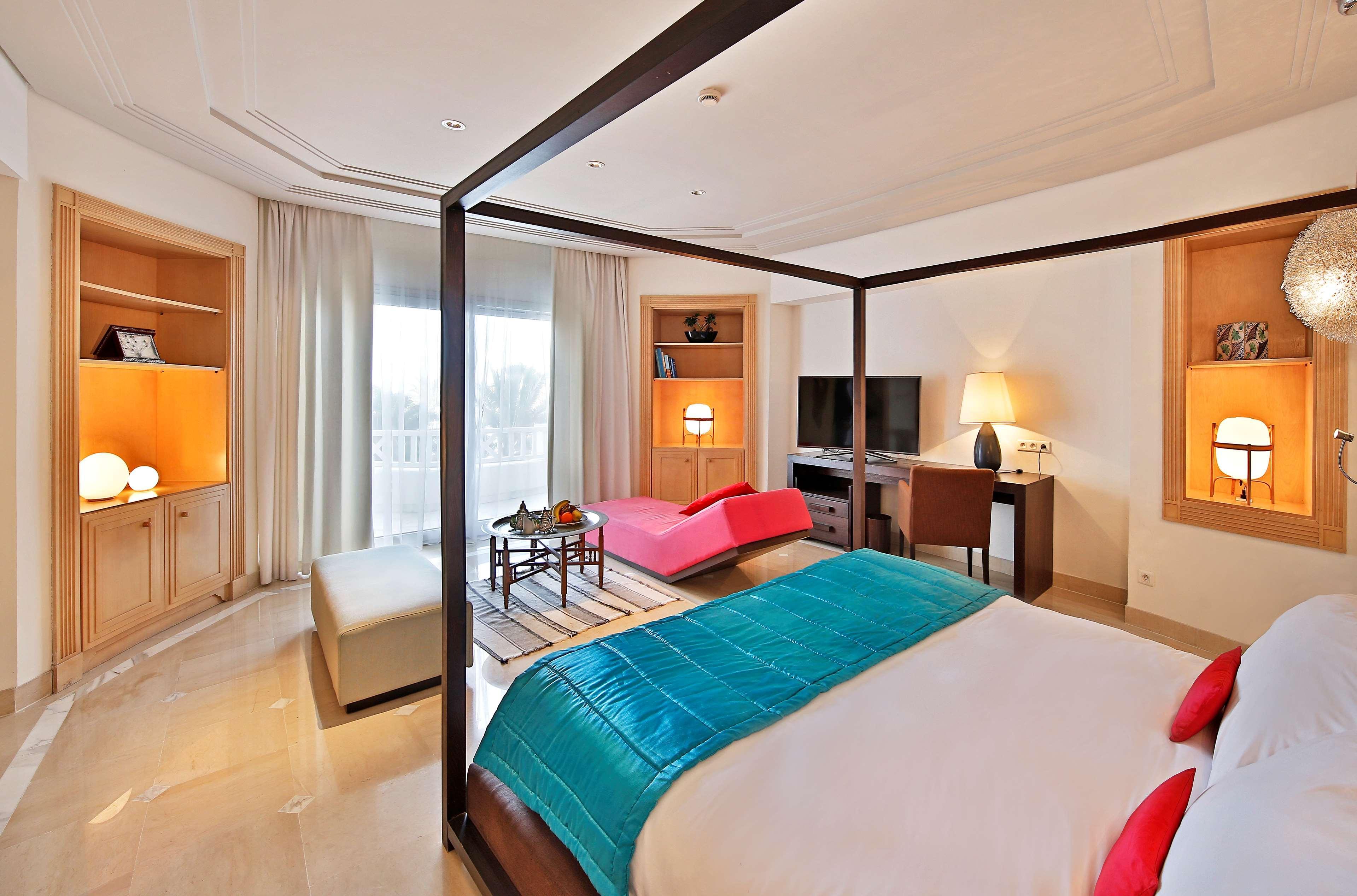 Radisson Blu Palace Resort & Thalasso, Djerba Mezraia 외부 사진 Suite