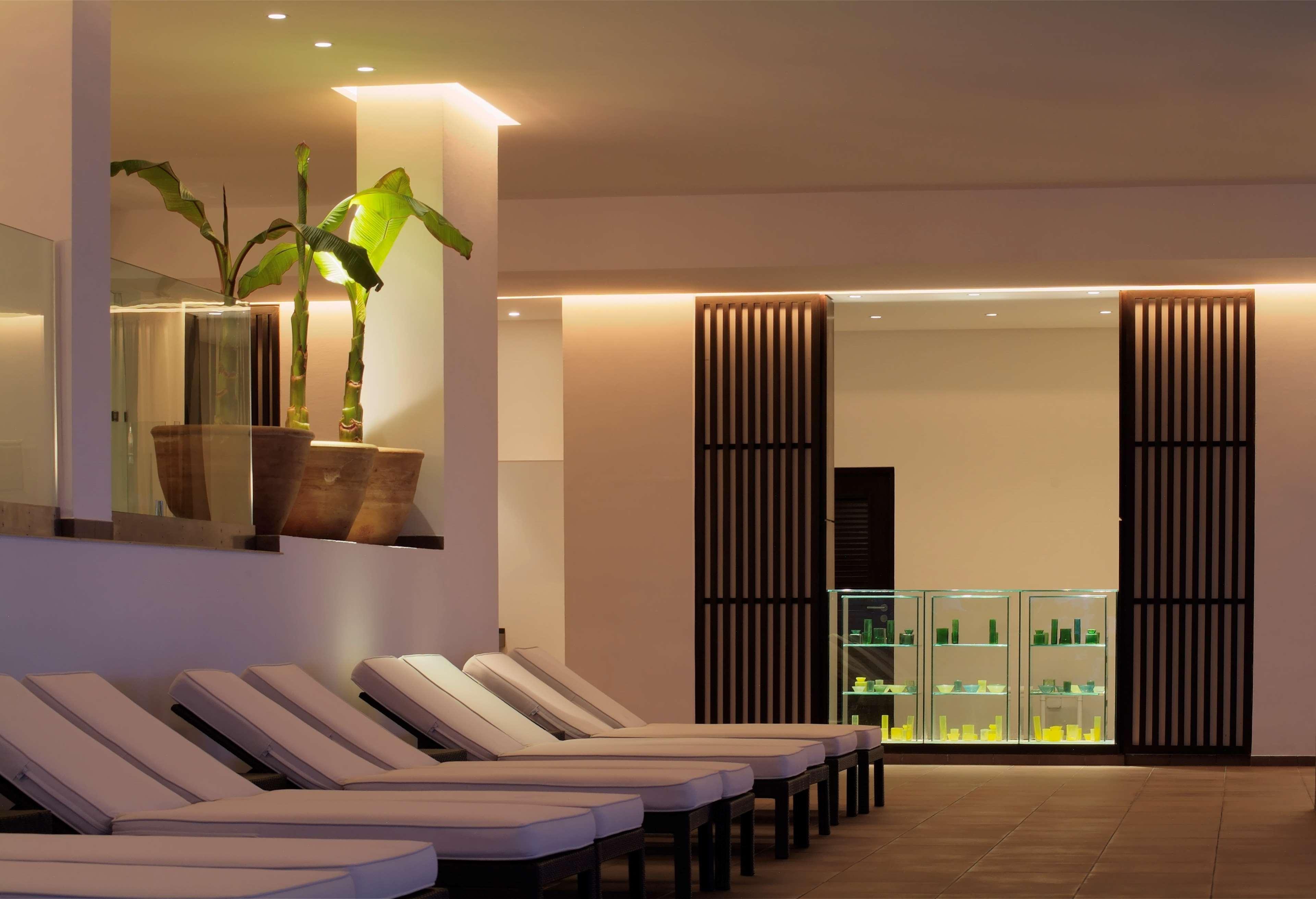 Radisson Blu Palace Resort & Thalasso, Djerba Mezraia 외부 사진 The spa at The Standard, East Village