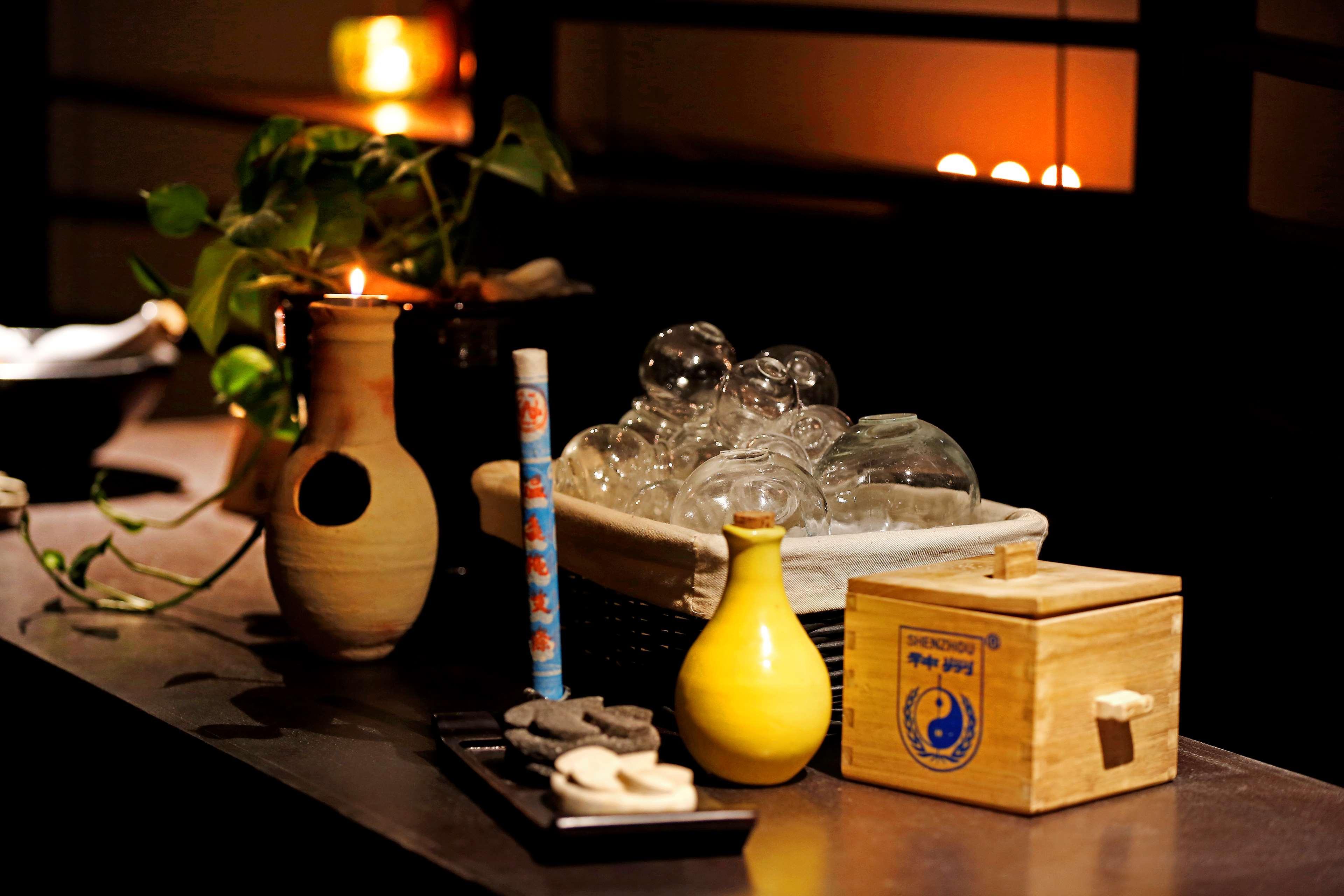 Radisson Blu Palace Resort & Thalasso, Djerba Mezraia 외부 사진 A sake set