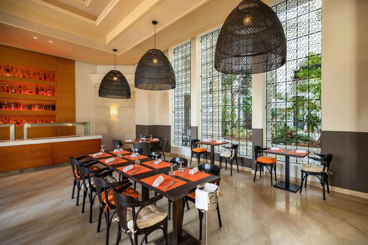 Radisson Blu Palace Resort & Thalasso, Djerba Mezraia 외부 사진 The restaurant